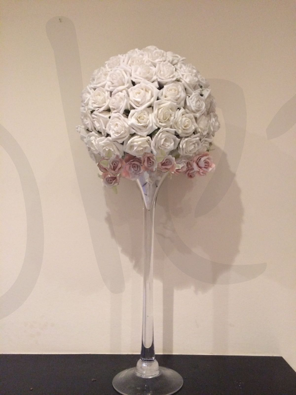 floral-table-decoration-cignet