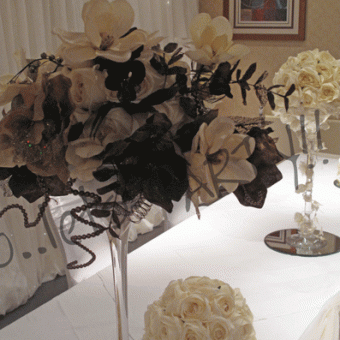 ivory -gold-floral-artificial- table-decoration