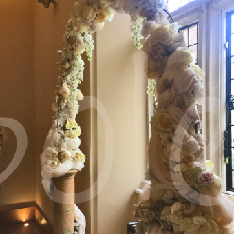 ivory-vintage-wedding-arch-decoration